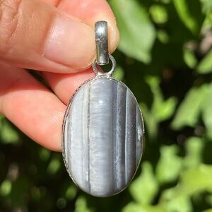 925 silver plated grey owyhee opal pendant